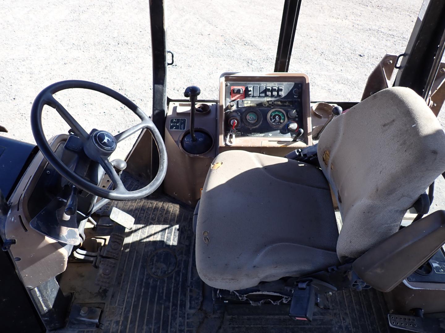 ./imagenes/INVOICE/2019/7599/RETROEXCAVADORA 410E (4).JPG